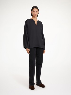 By Malene Birger Calias Tunic-style Blouse Paidat Mustat | FI_BB31109