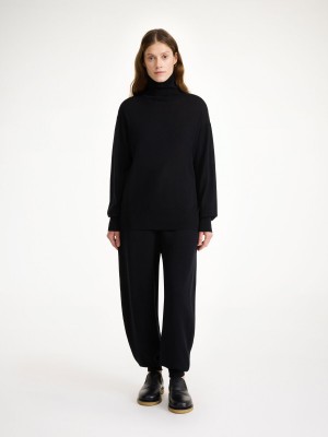 By Malene Birger Mohsen Turtleneck Sweater Neuleet Mustat | FI_BB46407