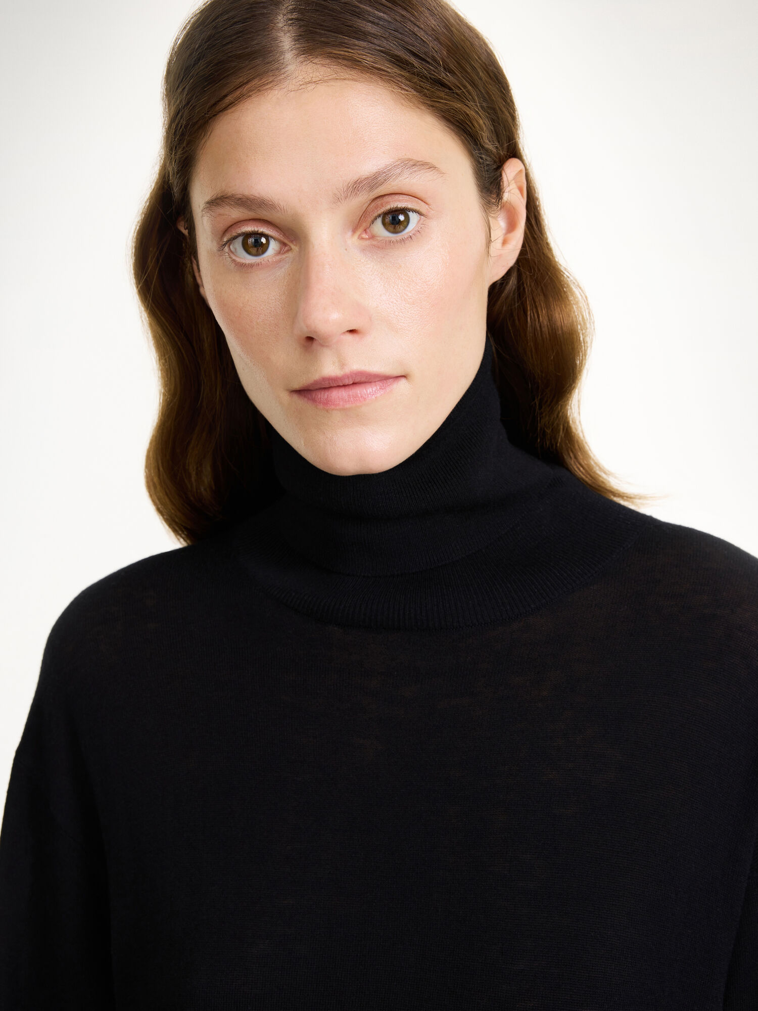 By Malene Birger Mohsen Turtleneck Sweater Neuleet Mustat | FI_BB46407