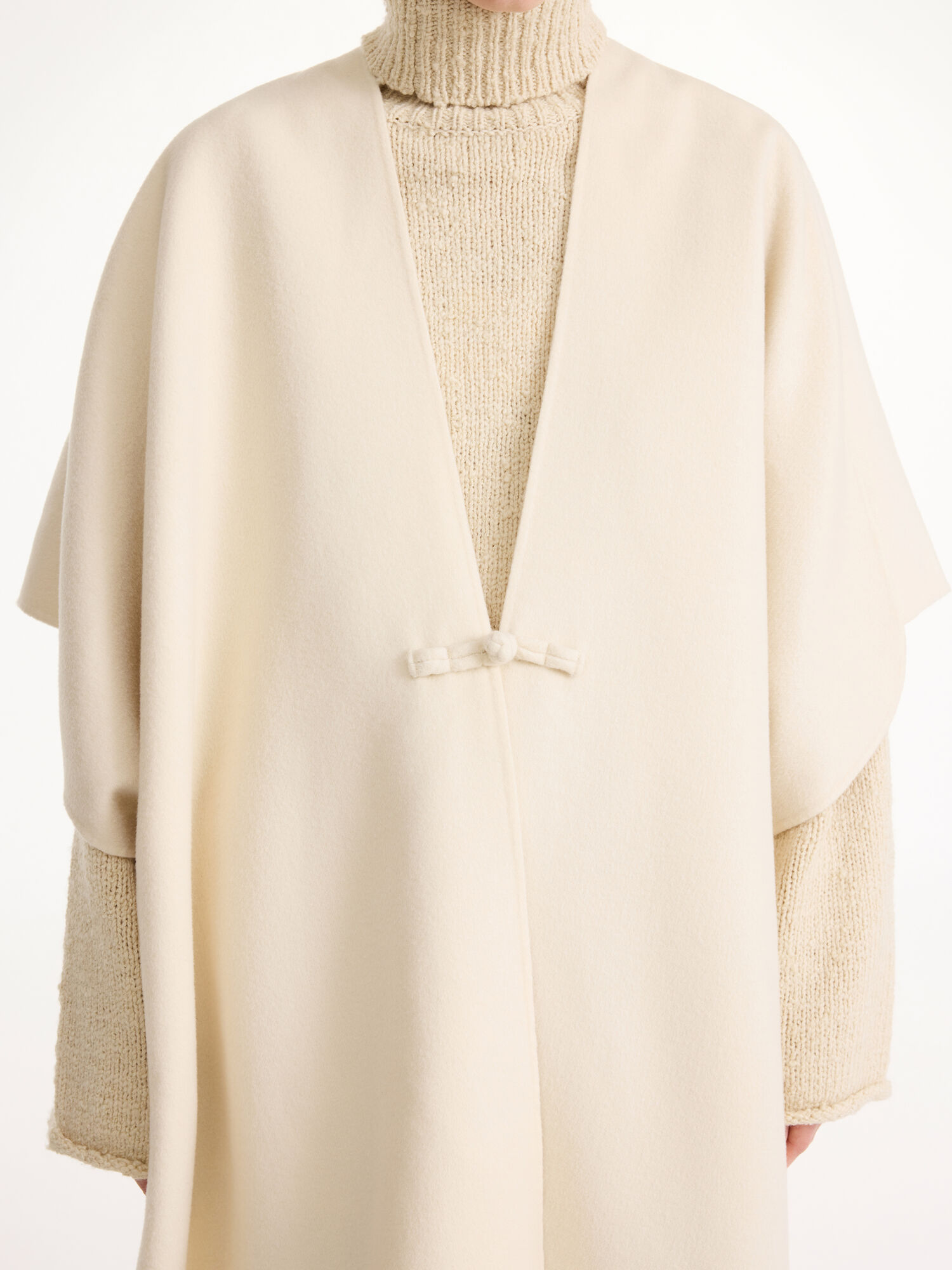 By Malene Birger Robertas Wool Cape Takit Pearl | FI_BB94957